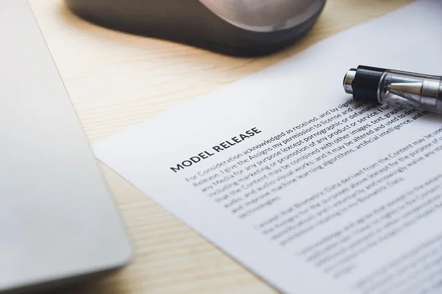 paper representing death insurance options in Portugal