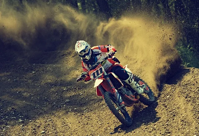 dirt bike representing motorcycle insurance options in Portugal